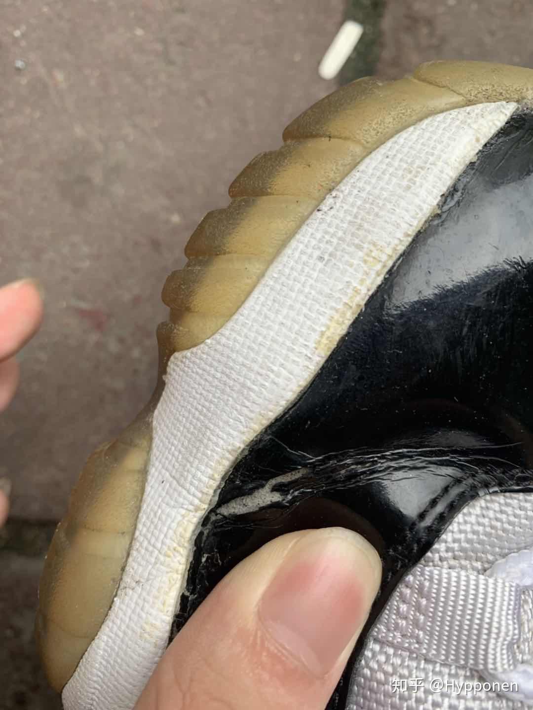 aj11的漆皮裂开,露出白色,怎么修复? - 知乎