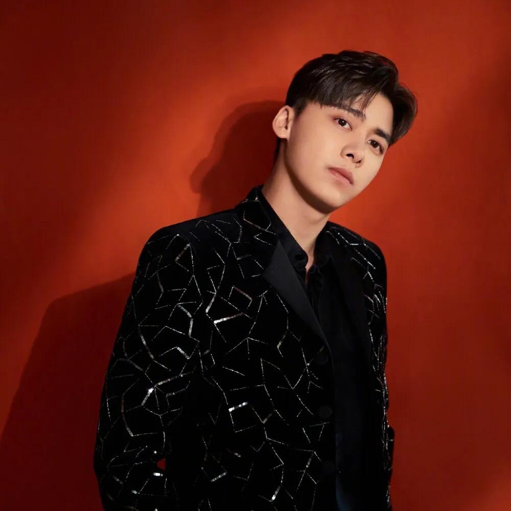 李易峰有哪些适合做微信头像的照片