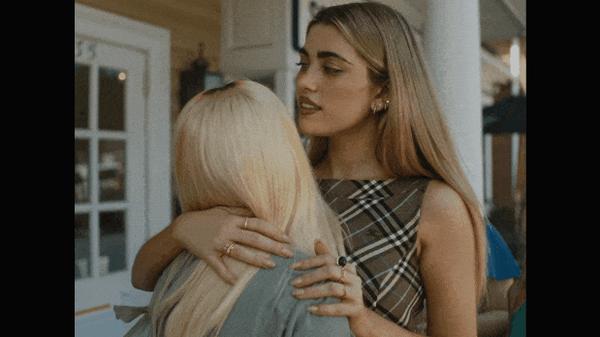 《丹凤眼》冲击力拉满！华裔限制级太敢拍