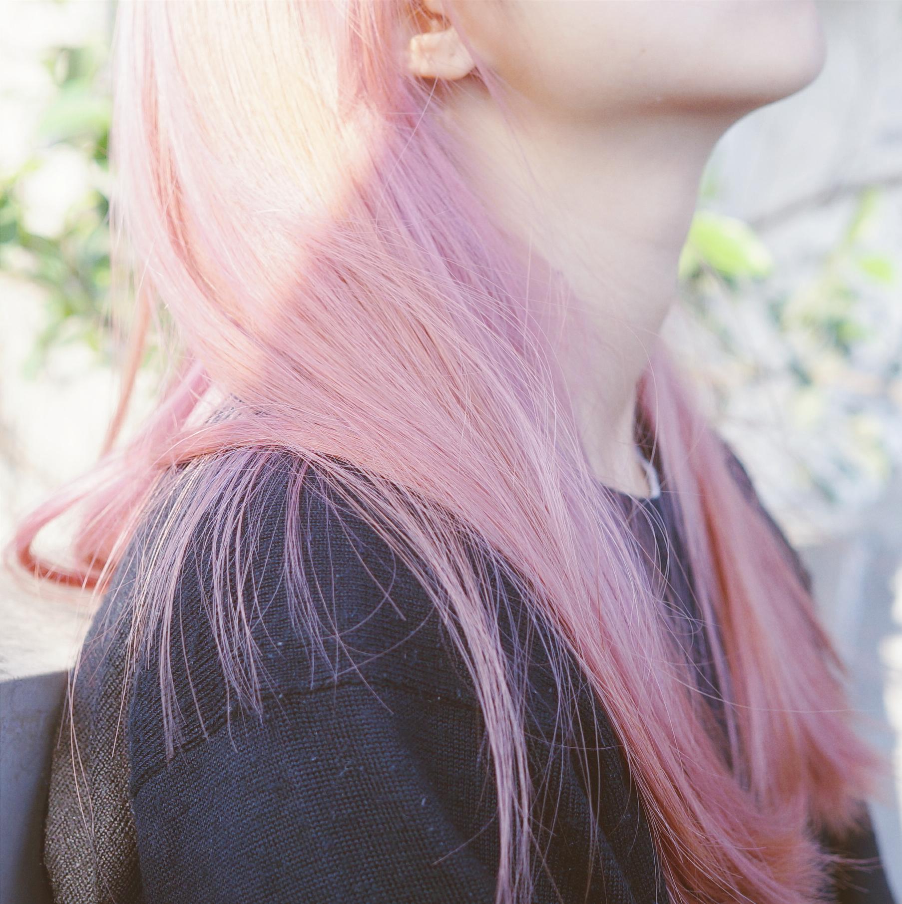 留粉红色头发是一种什么体验