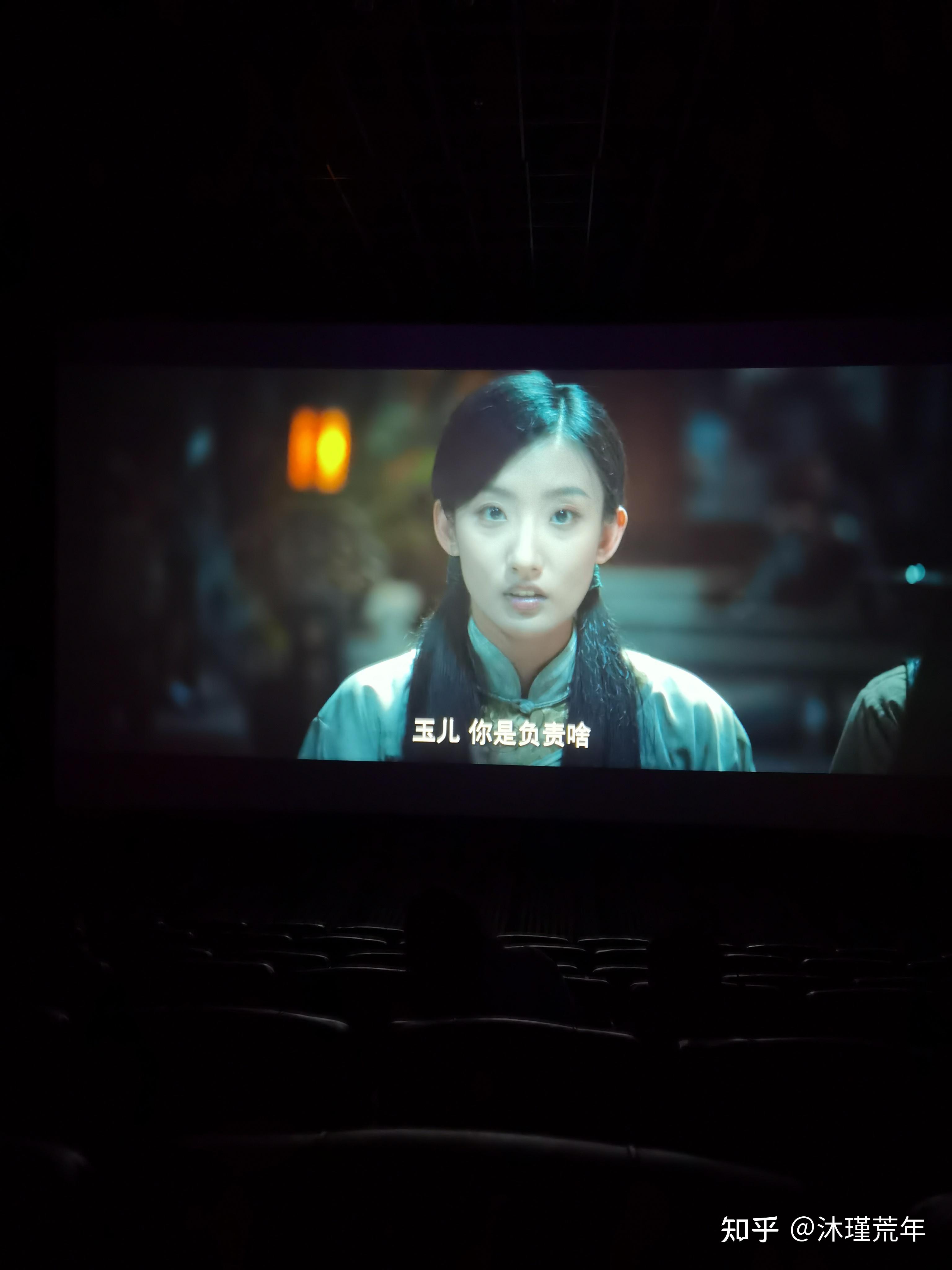 如何评价贾冰,喻恩泰,蒋梦婕主演的悬疑喜剧电影《戏杀》?