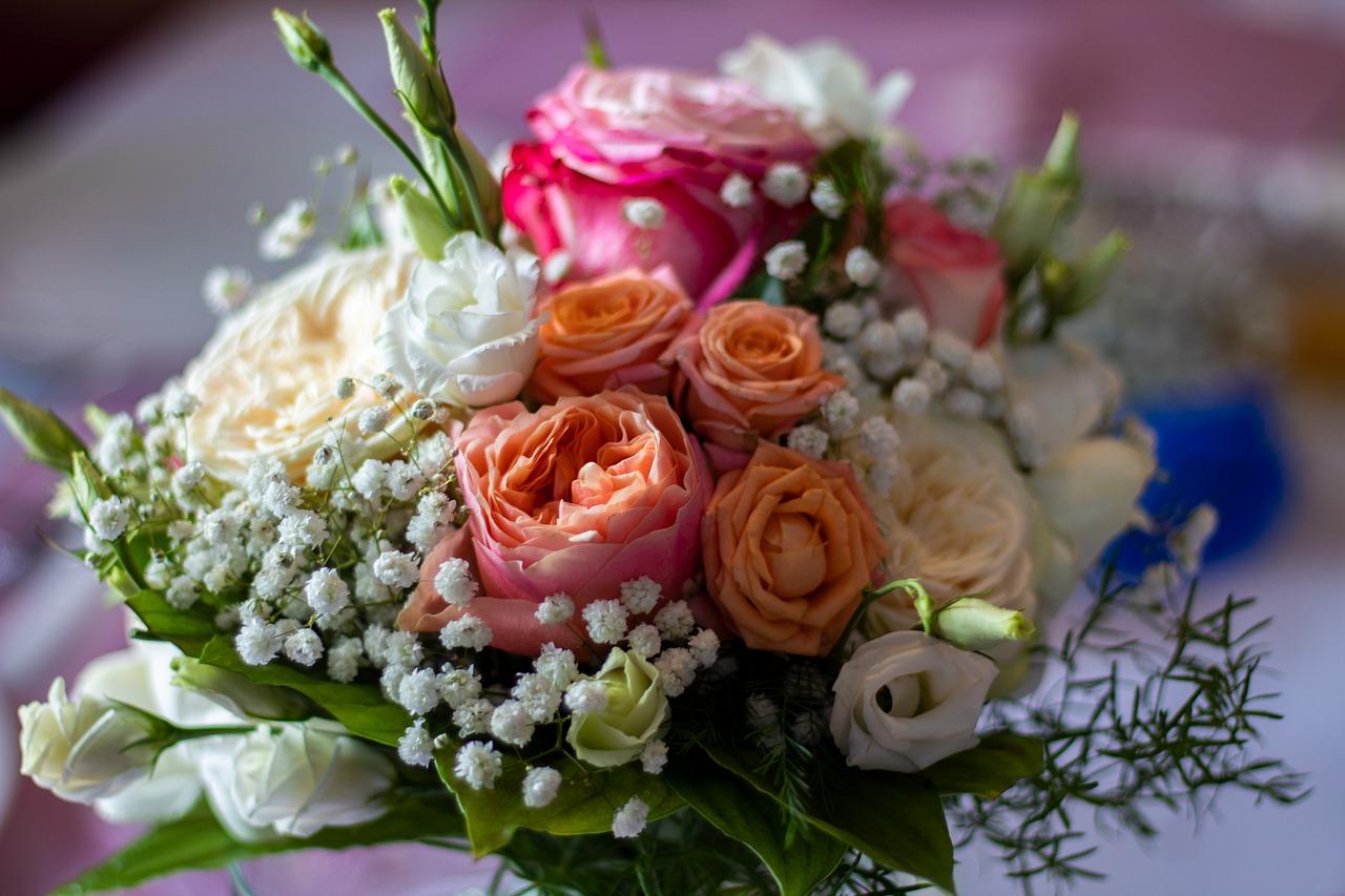 3. 室内装饰贴纸