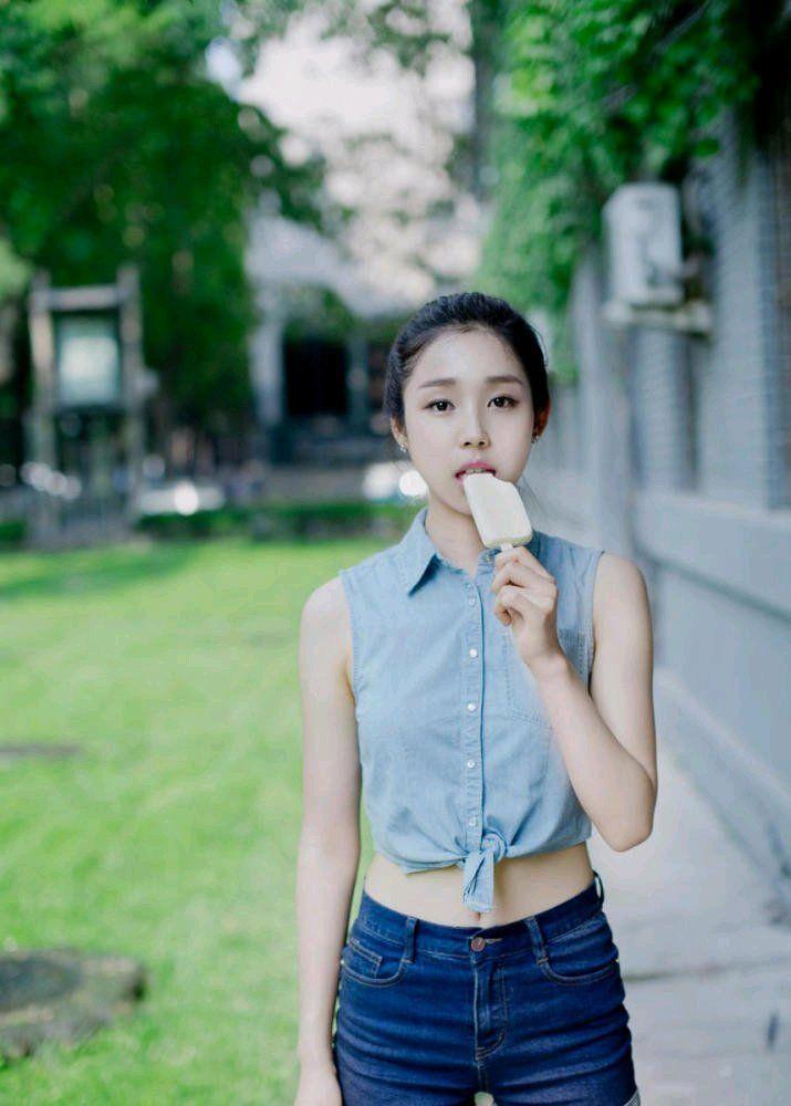 有哪张不知名的女生照片让你特别心动念念不忘地珍藏至今一直想知道她