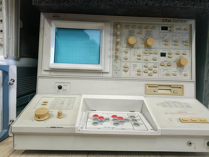 美国泰克370B Tektronix 370A泰克 371A 晶体管图示仪 - 知乎