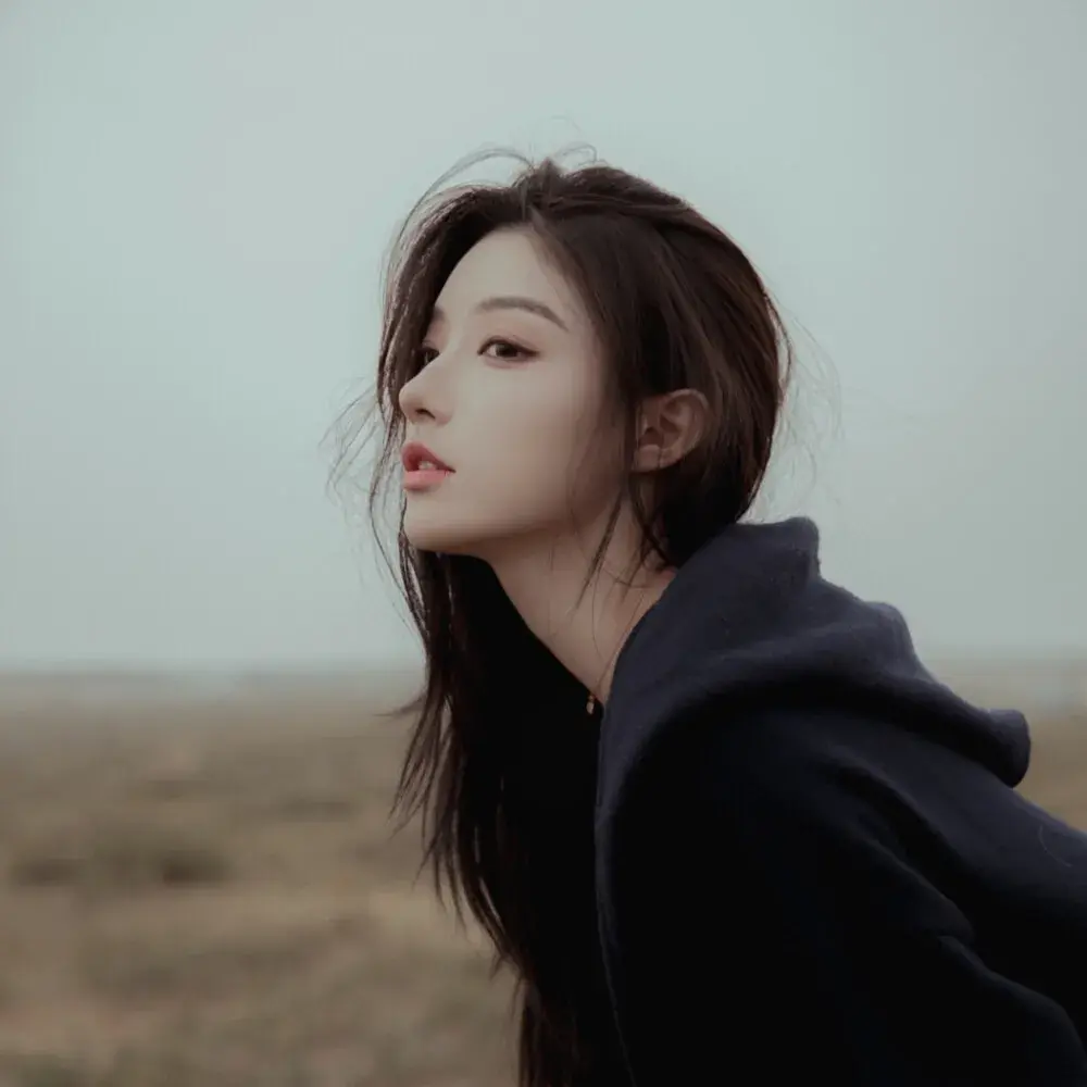 氛围感的女生微信头像有哪些