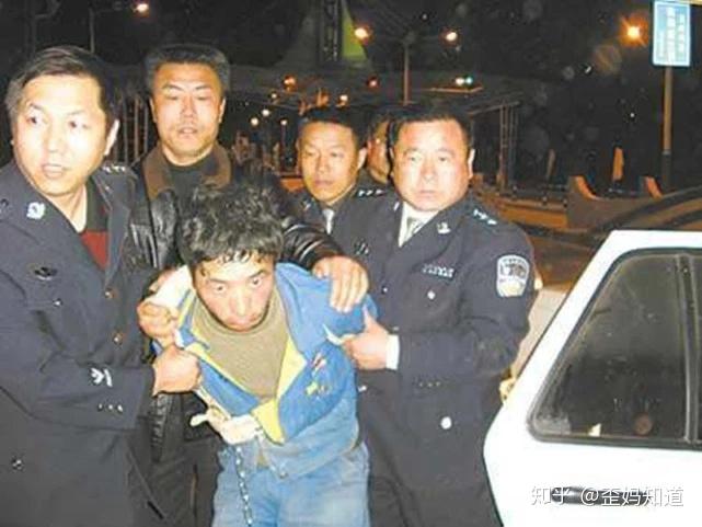 这些连环案的凶手竟然是一位年仅16岁的中学生,这个少年名叫马新野