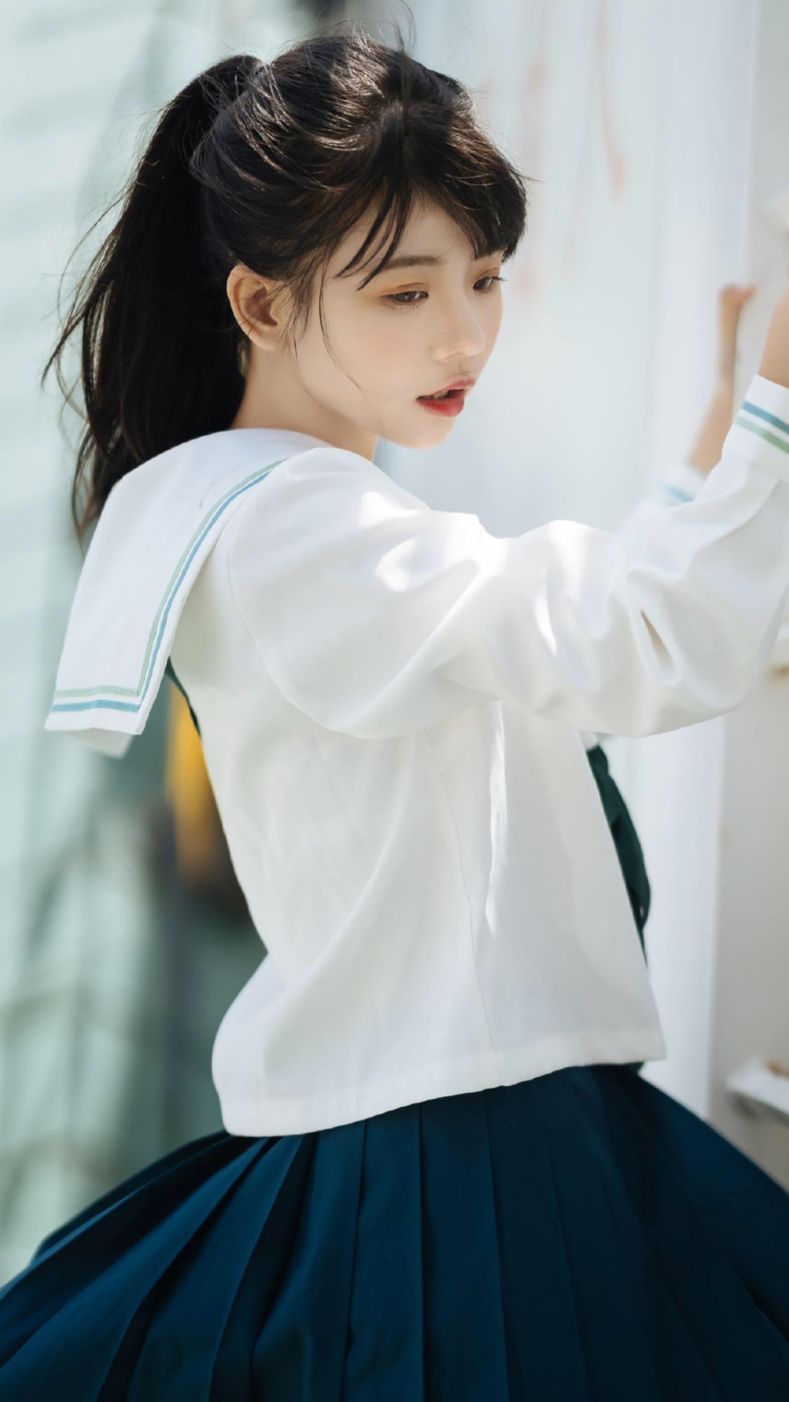 能发一些jk美女的壁纸吗? - 知乎