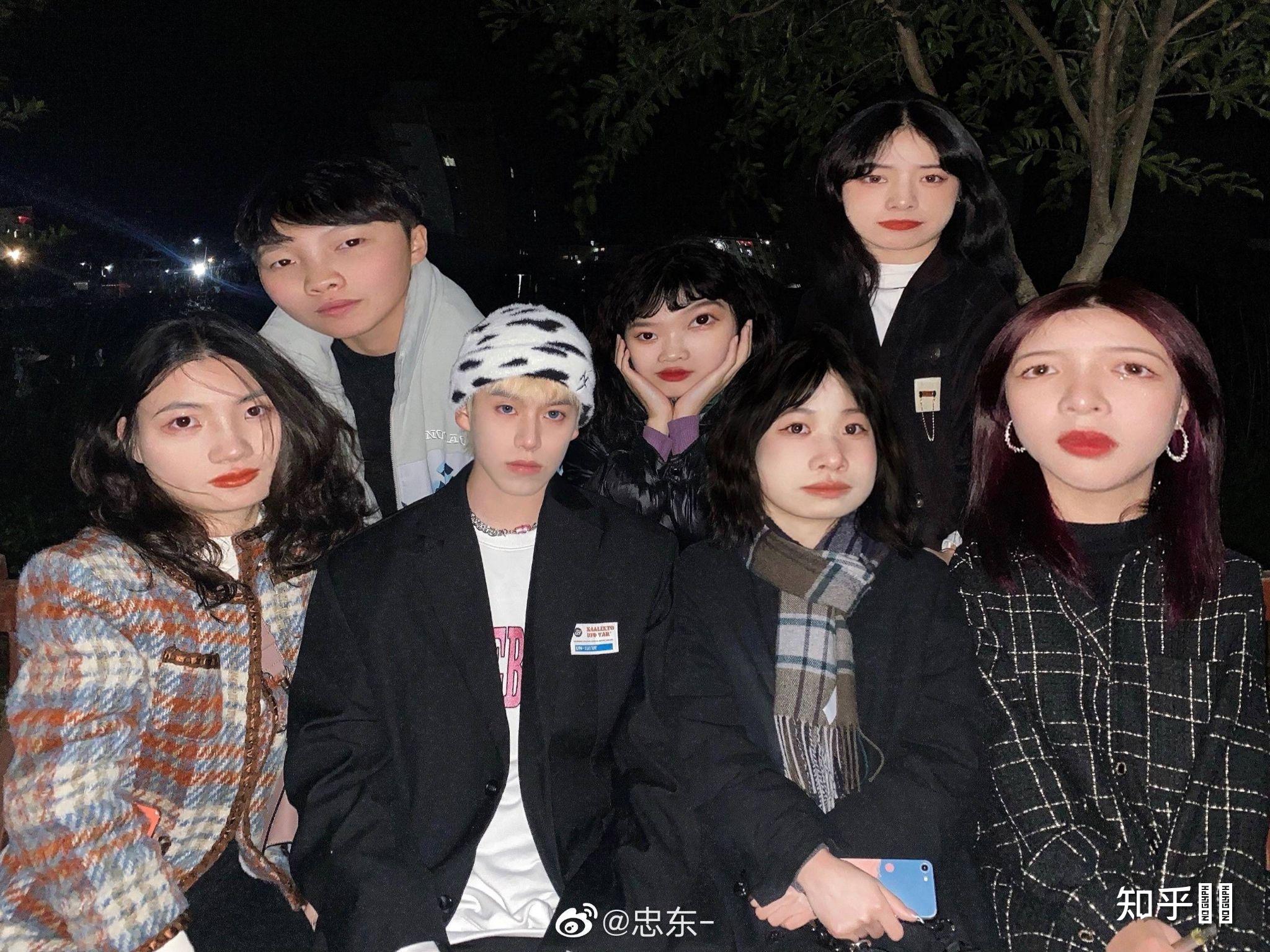 怎么看待姜峰居然是1这就是传说中的女装攻吗