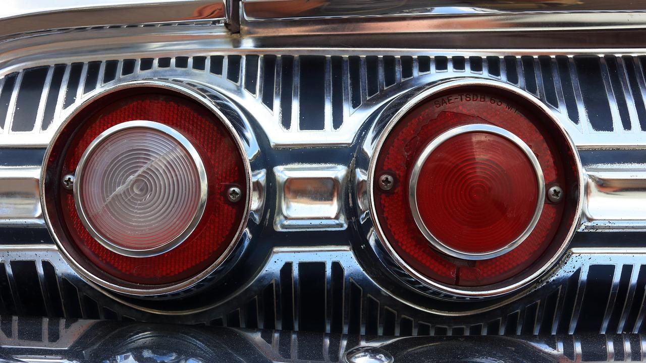 2. 门前景观植物