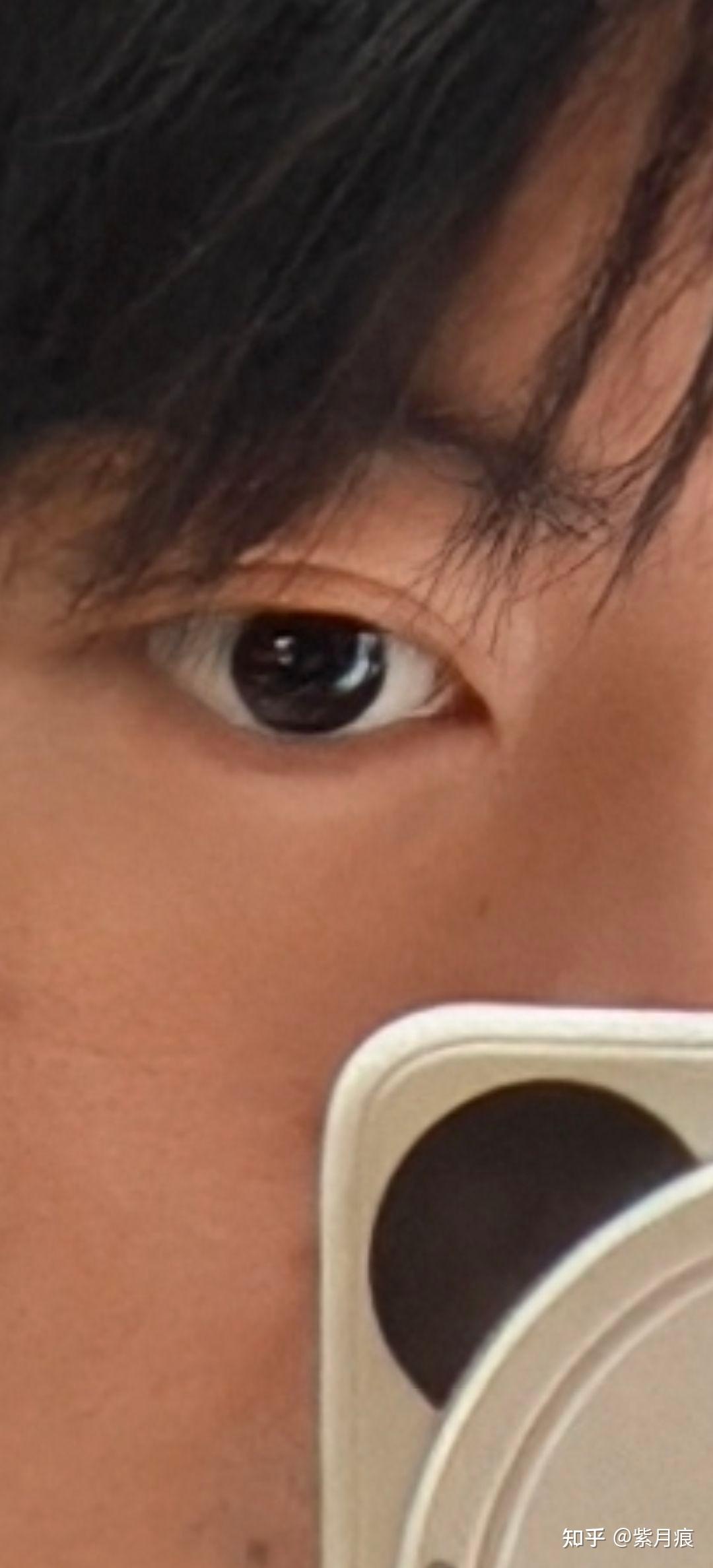 男生有一双好看的眼睛是一种怎样的体验