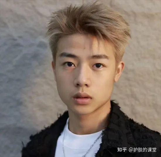 简单帅气的前刺发型,利落清爽好打理 - 知乎