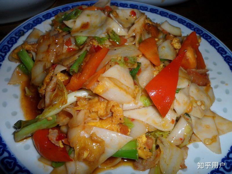 云南「饵块」是一种什么样的小吃?有什么特色? - 知乎