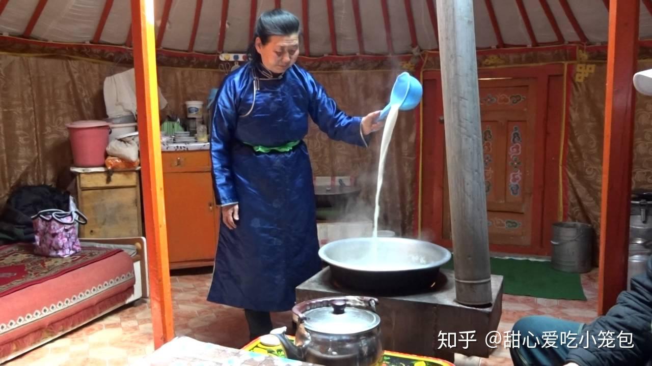 如何煮正宗蒙古奶茶?