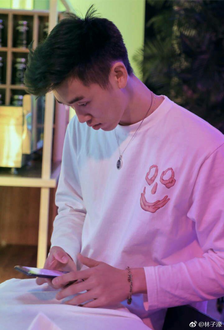 如何看待林子濠,杨奥和高畅参加的《变形计》?