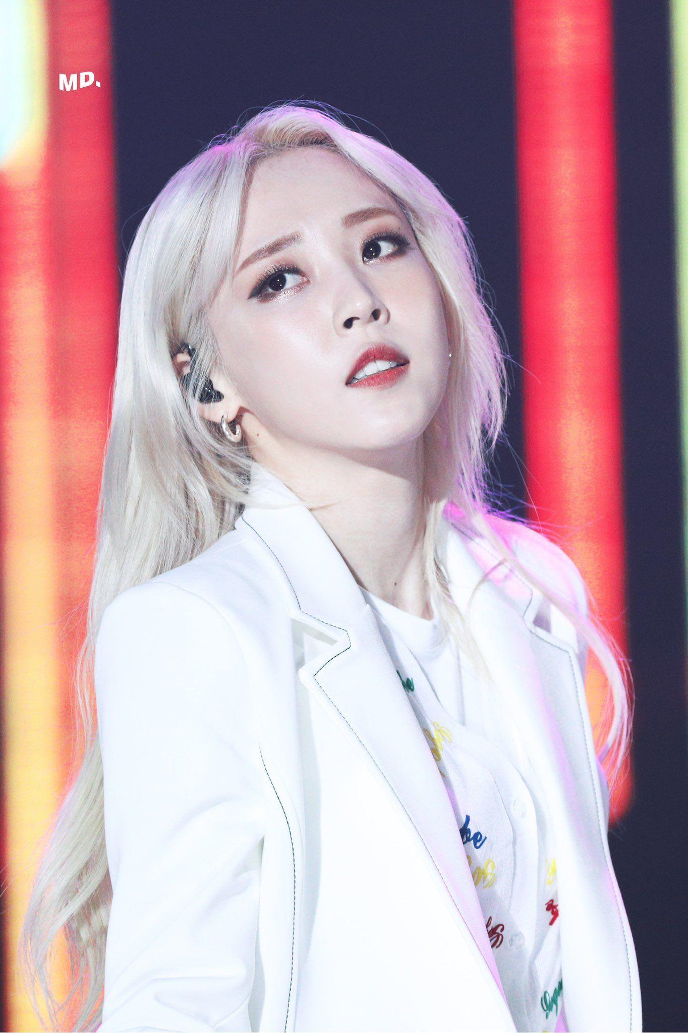 如何评价mamamoo玟星的颜