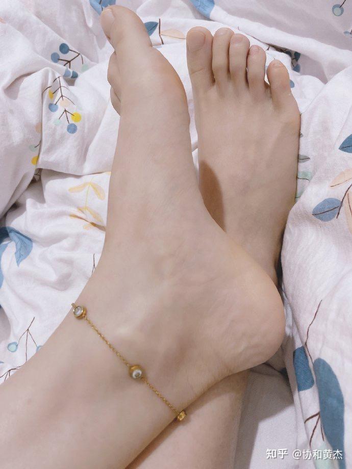 女生的脚真的不臭吗? - 知乎