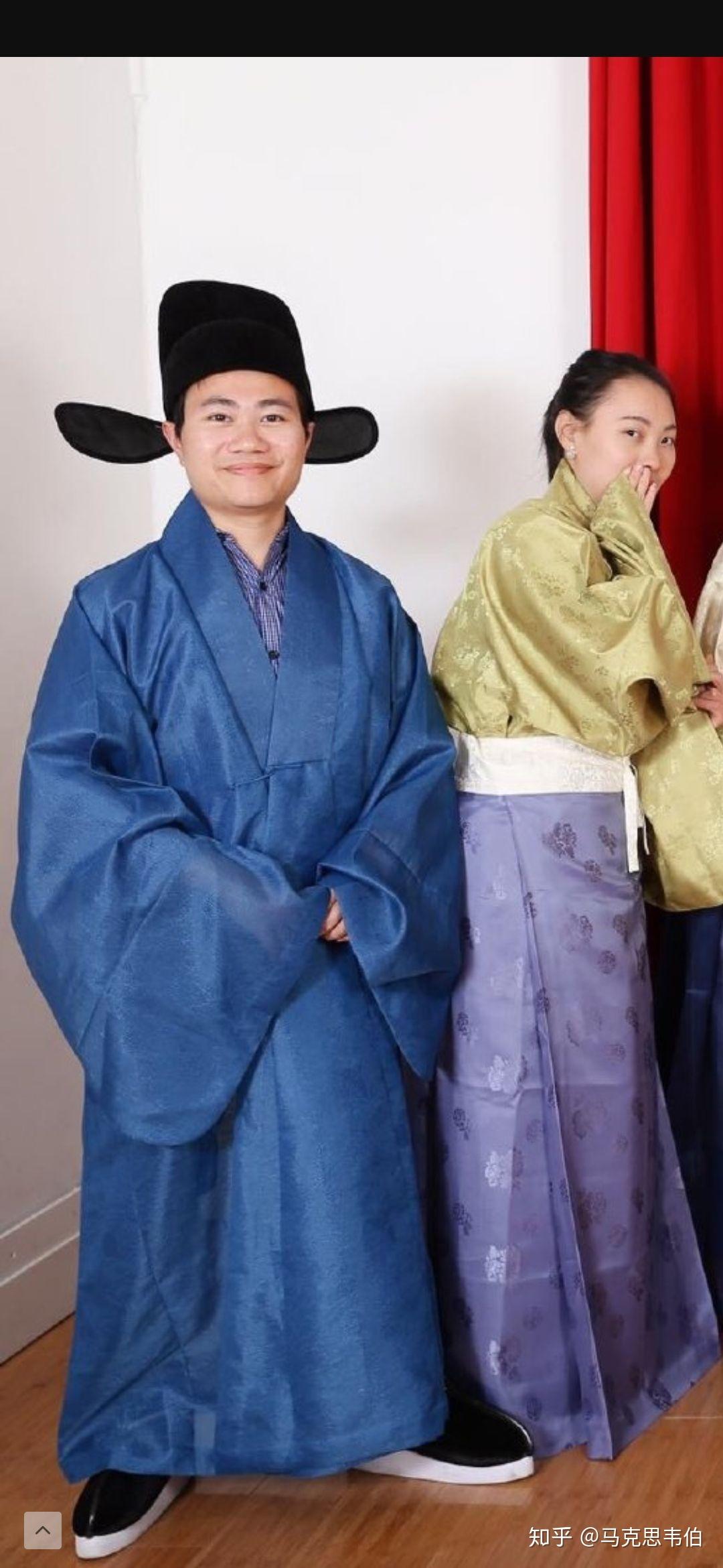 越南复原的黎朝服饰是根据文物资料复原的吗,这复原可靠吗,是不是抄袭