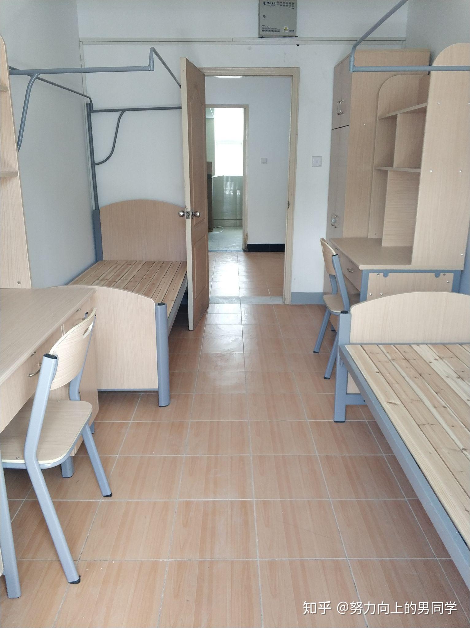 复旦大学是否有研究生宿舍条件如何