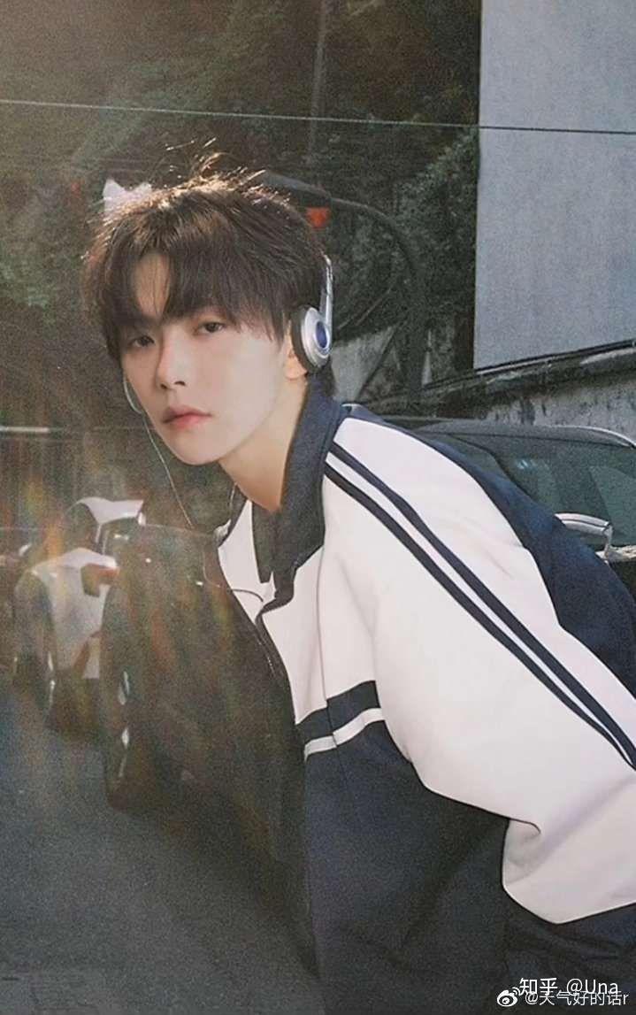 有什么梁梁子(肖宇梁)特别特别好看图片? - 知乎