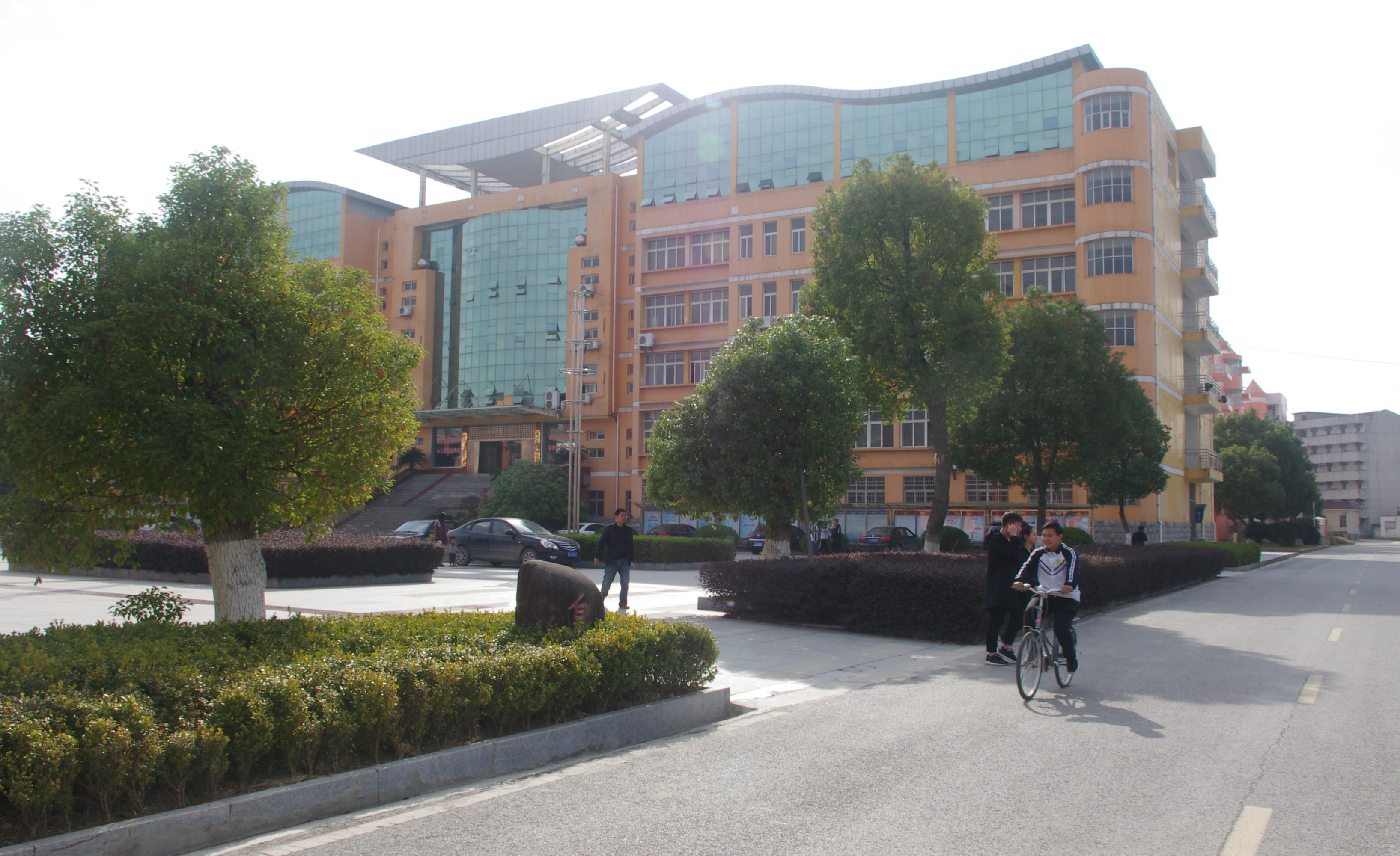 蕲春一中是一所怎么样的学校? - 知乎