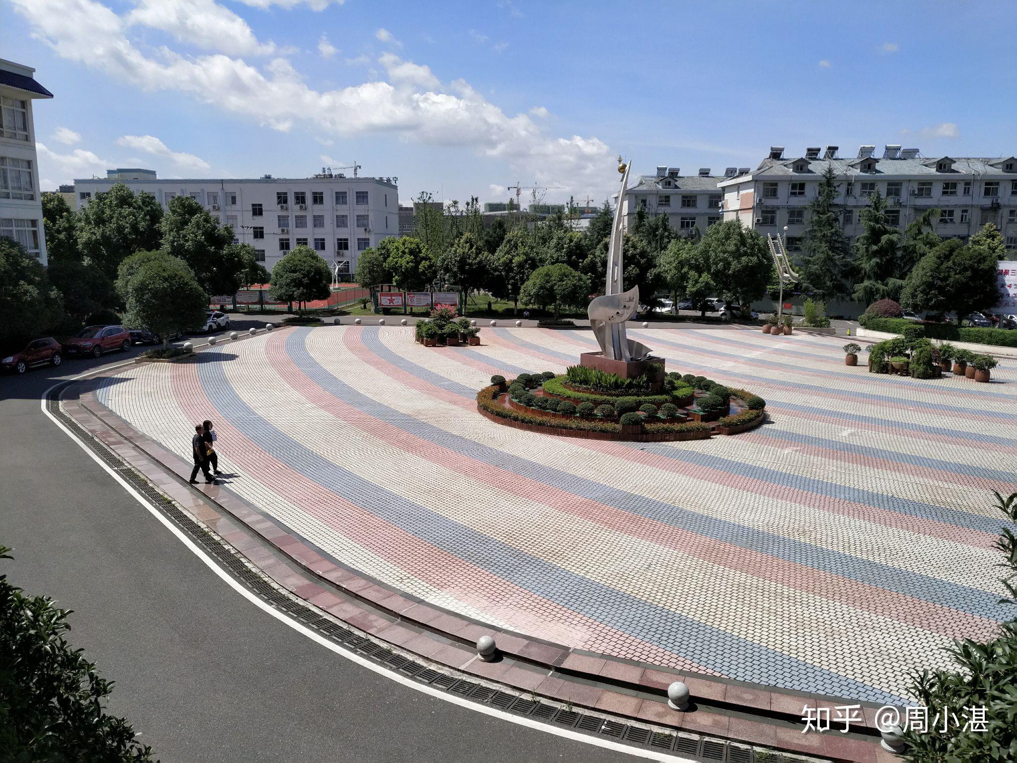 在宁乡十三中就读是种怎样的体验