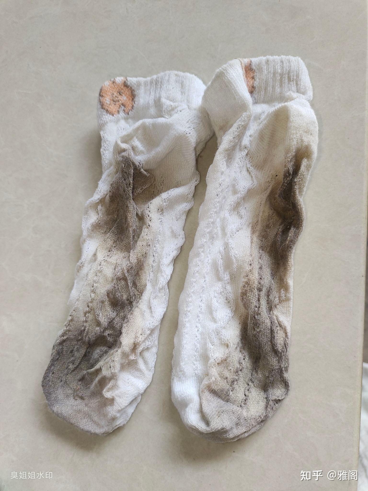 女孩子的袜子臭不臭?