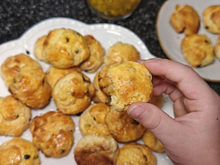 新年到,教你做好吃又解腻的百香果司康饼干,外酥里软,一口一个,老少