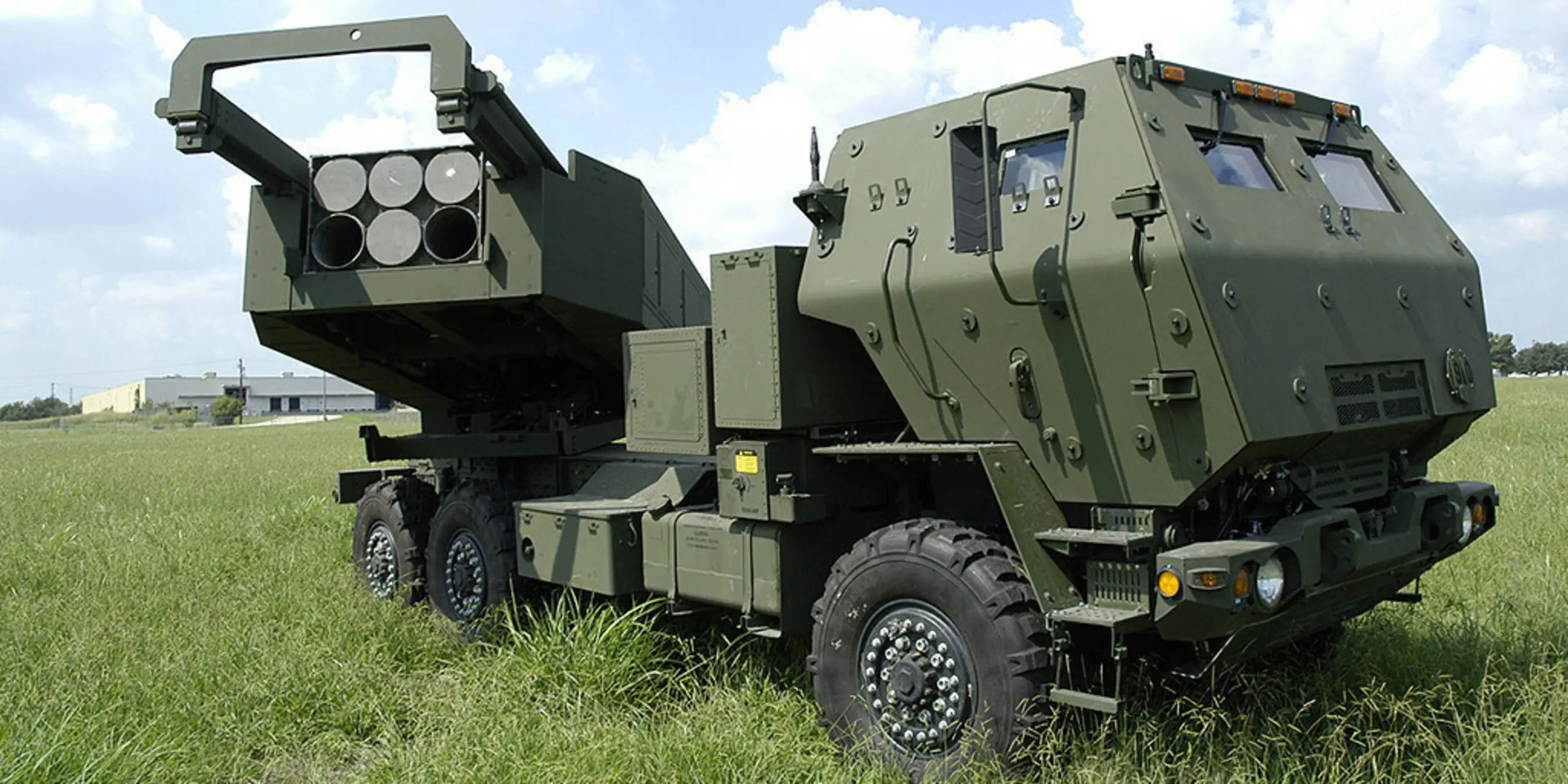 乌官方说首批m270多管火箭发射系统运抵乌克兰,将对战场形式产生哪些