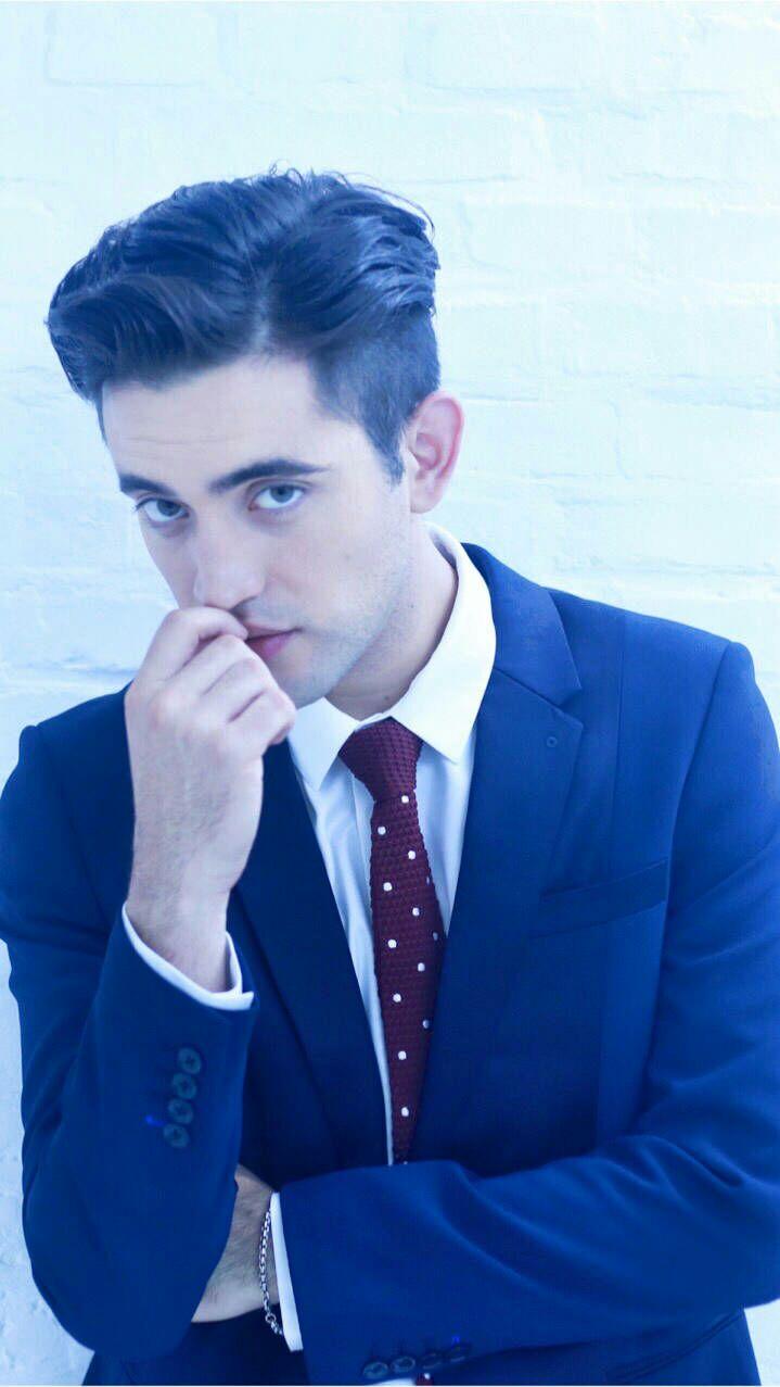 如何评价功必扬在《非正式会谈》的表现? - 知乎