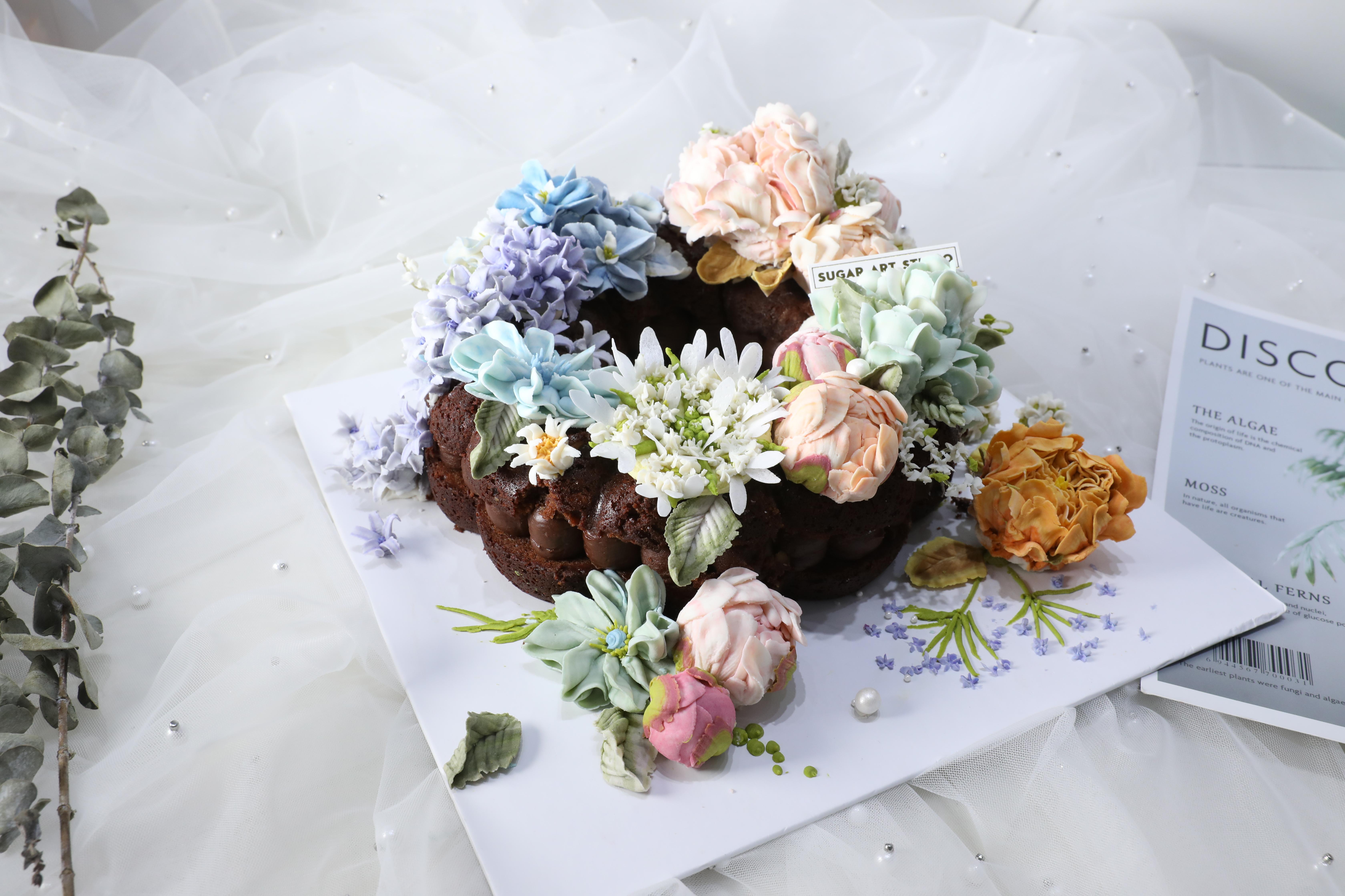 【美食魔法】玫瑰花束奶冻裱花马芬杯子蛋糕，美美哒|魔法|美食|裱花_新浪新闻