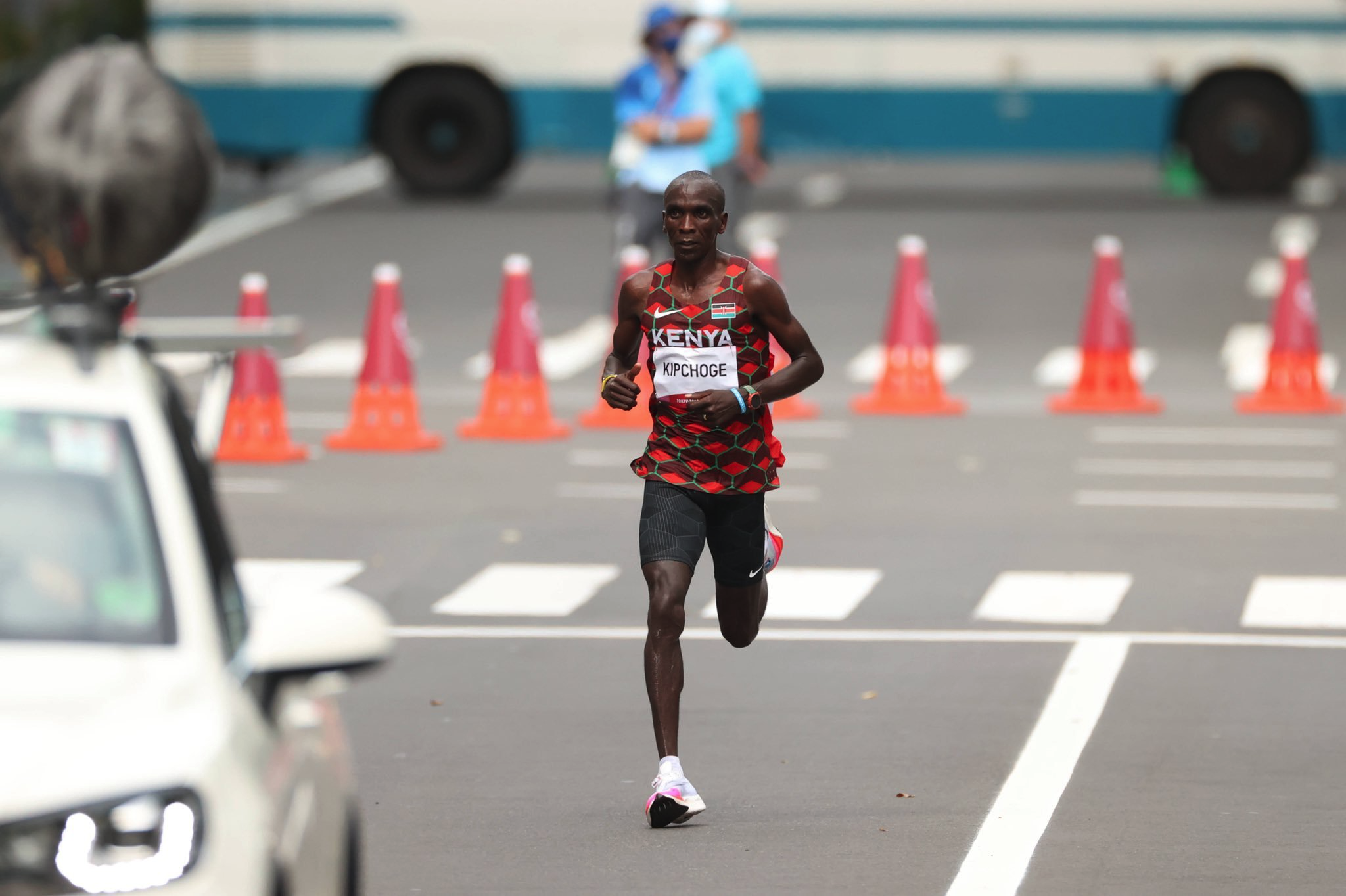 如何评价 2020 东京奥运会男子马拉松基普乔格 2 小时 8 分钟 38 秒