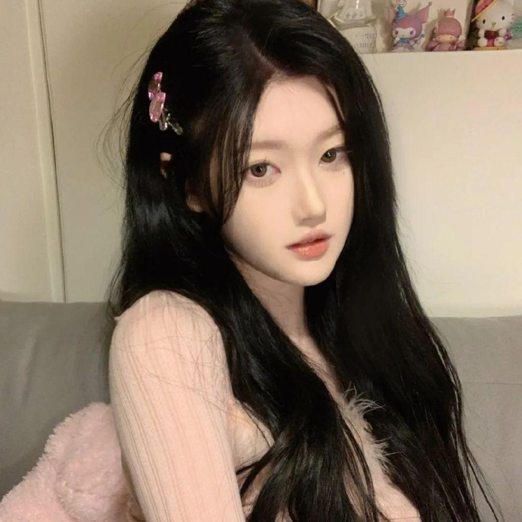 有没有很酷很拽的头像呀?(很酷很拽的图片女生)