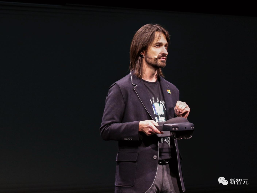 办公室看VR黄片，微软「HoloLens之父」辞职！云总裁：元宇宙不能黄- 知乎