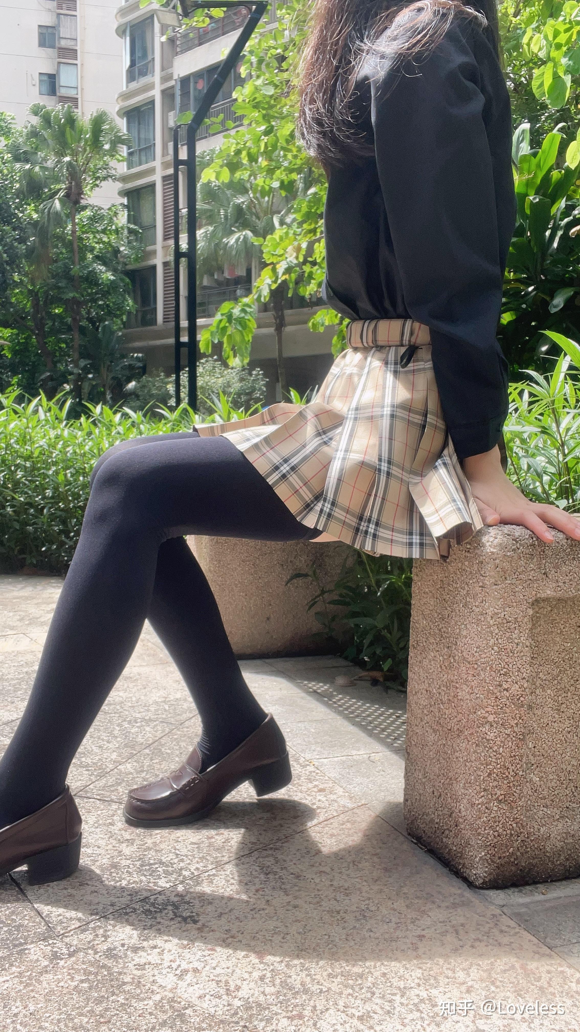 女生穿jk烧钱还是洛丽塔烧钱?