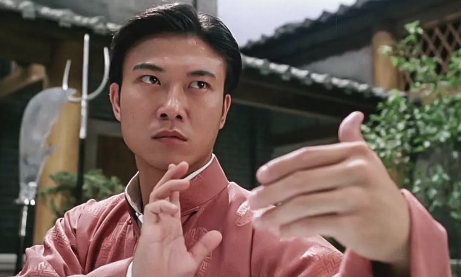 钱小豪为什么不红了?