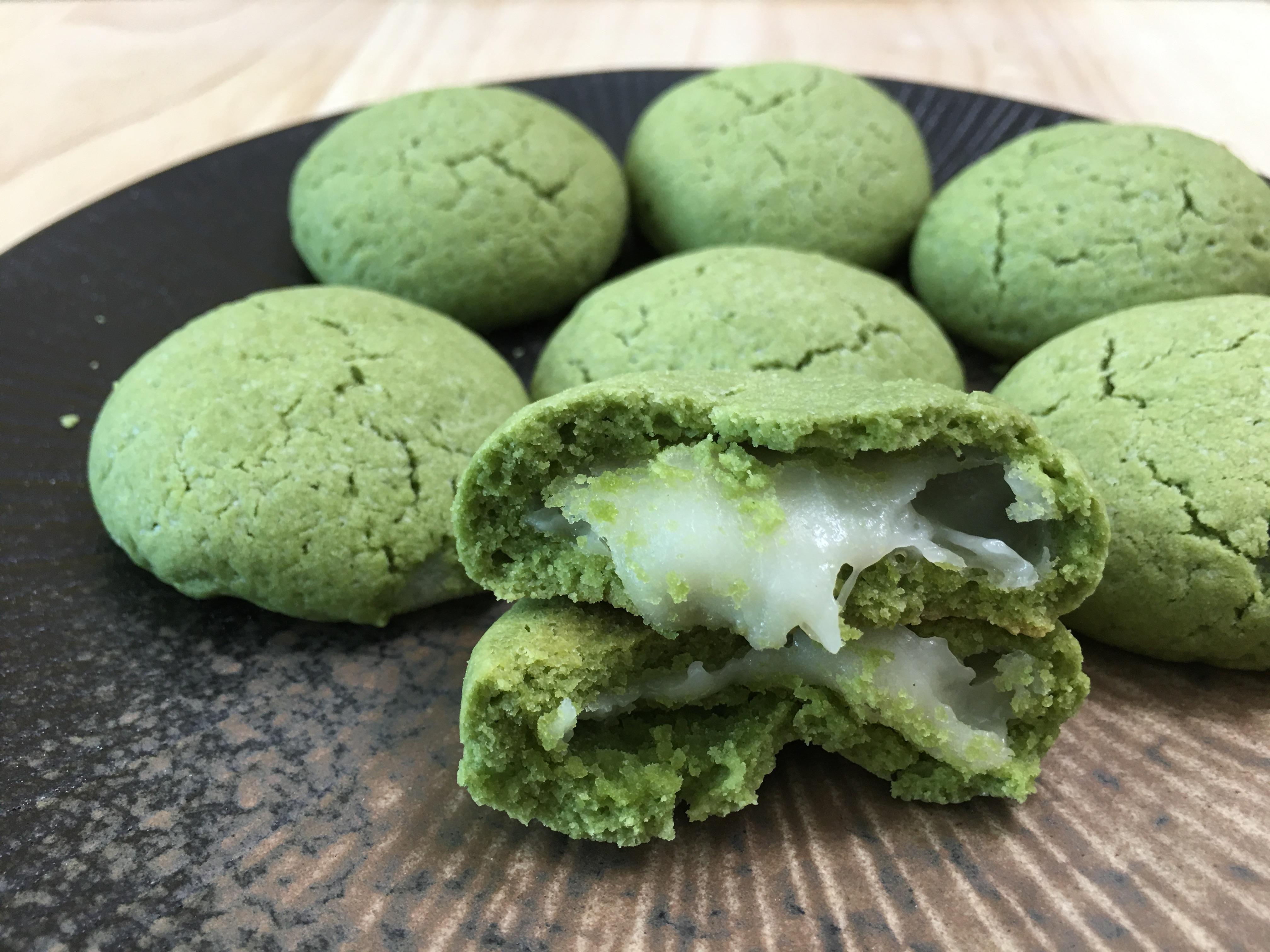 超级有料的抹茶夹心麻薯曲奇,软软糯糯超好吃的点心,刚刚烤好的麻薯