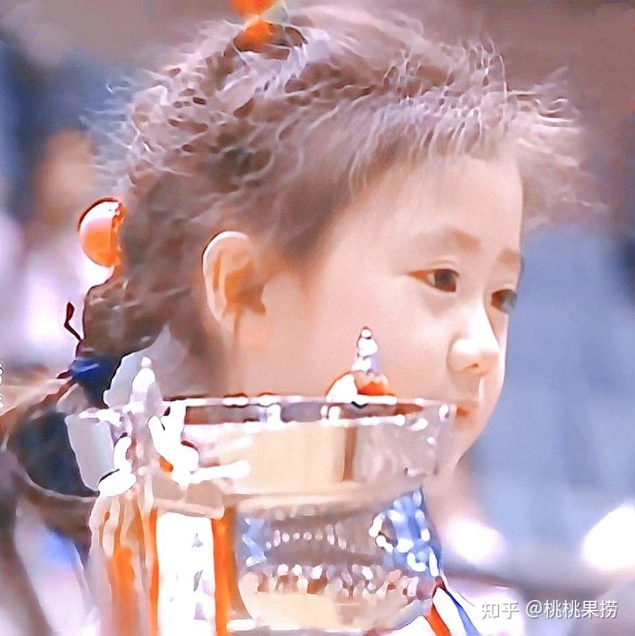 有没有福原爱小时候超可爱的图片我想当头像