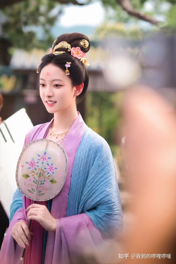 如何评价《莫离》中的04年杨舒伊“叶莹”? - 知乎