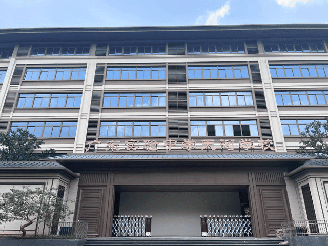 9月就要开学,8月还是工地!为真光广钢捏把汗! - 知乎