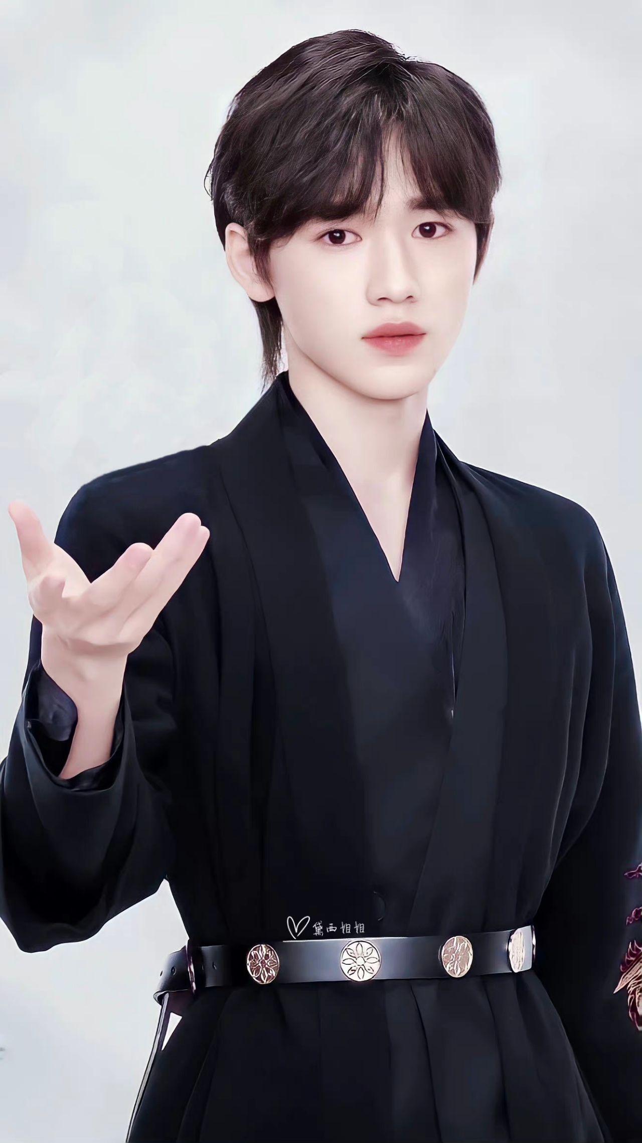 宋亚轩的图片有多少来多少可以不