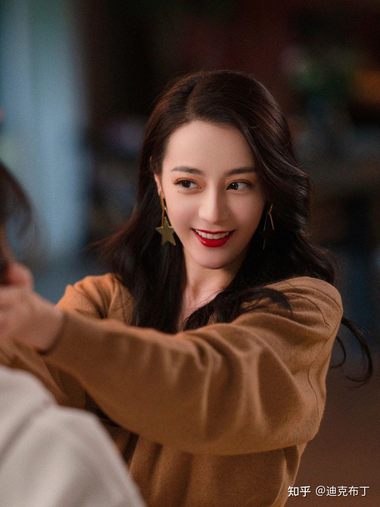 迪丽热巴在电视剧《你是我的荣耀》中有什么搞笑的名场面? - 知乎