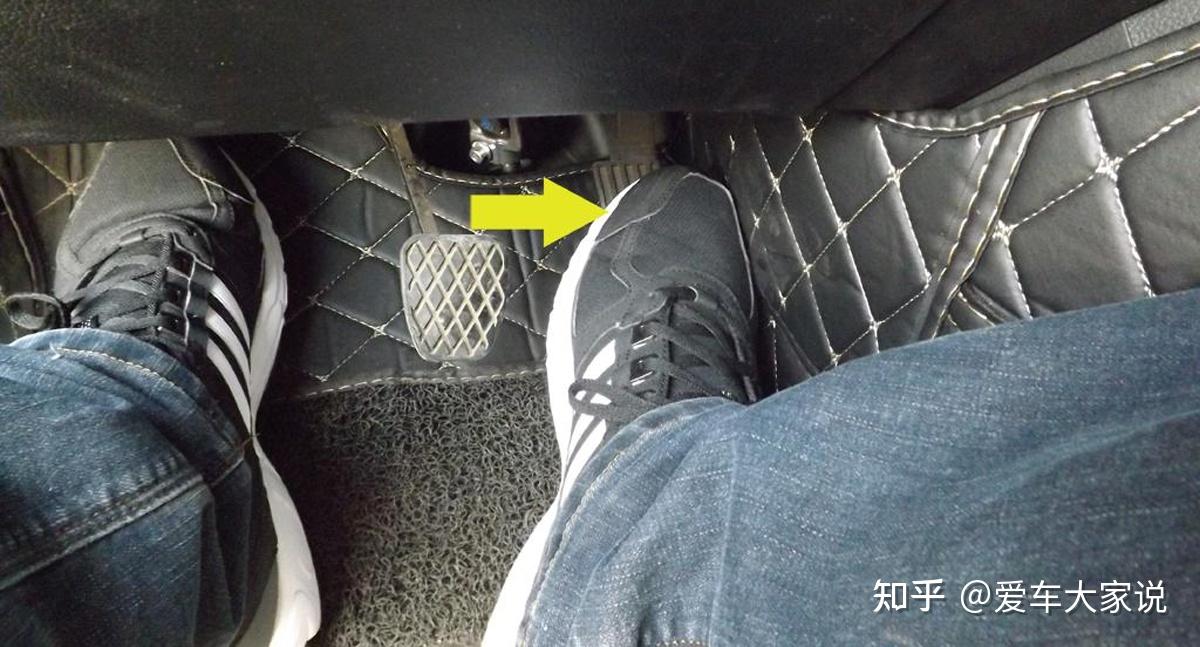 手动挡半坡起步,不拉手刹、不溜车,有几个人能做到?