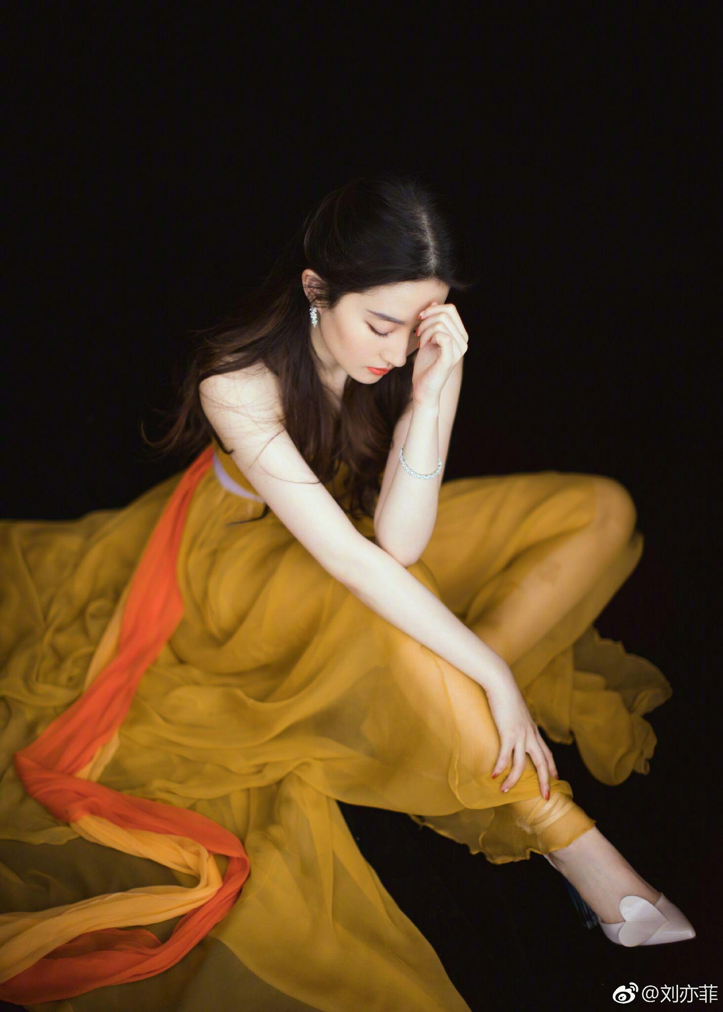 刘亦菲有什么出圈神图? - 知乎