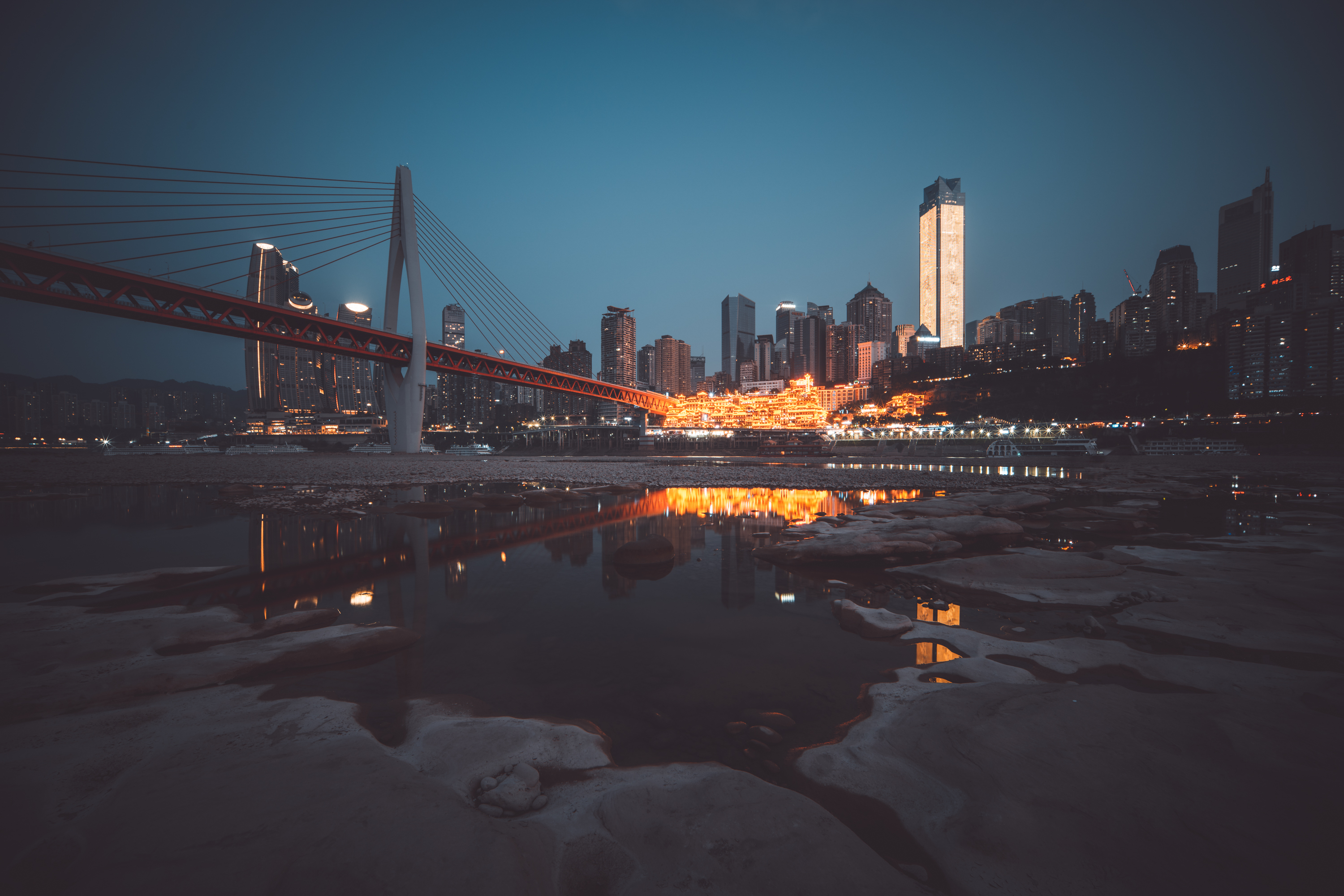 在重庆旅行,有什么适合夜景的好去处? - 知乎