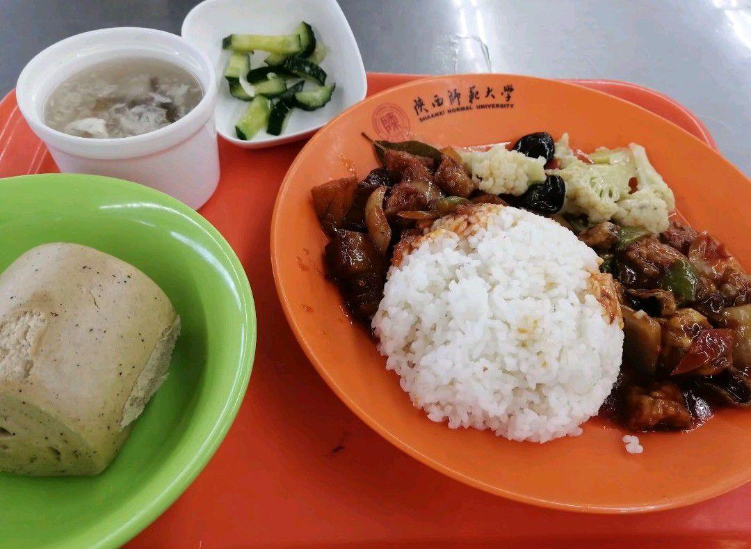 一句话描述陕西师范大学的食堂有多好吃