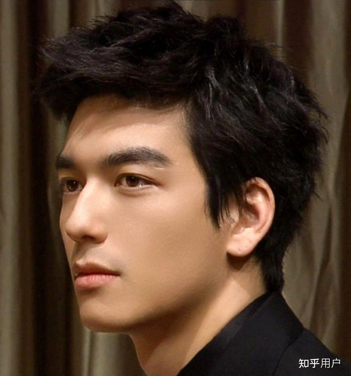 你有被混血帅哥帅到不敢直视吗? - 知乎