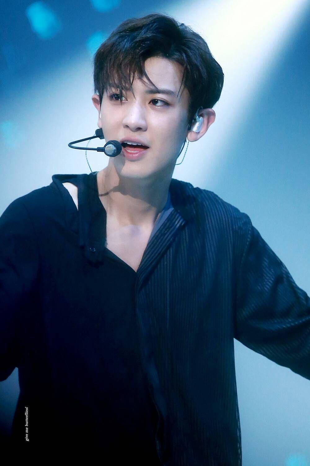 茶蛋(exo)有哪些好看的打歌服/演唱会/mv服装? - 知乎