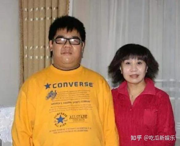 盲人歌手杨光，终于为他的傲慢、自大付出了代价 - 知乎
