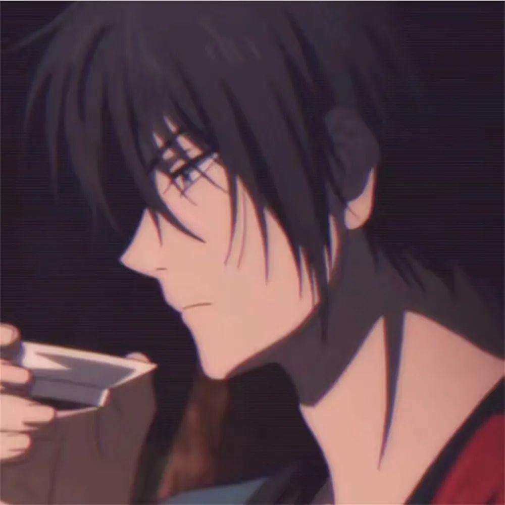 有没有很酷很拽的头像呀?(很酷很拽的图片女生)