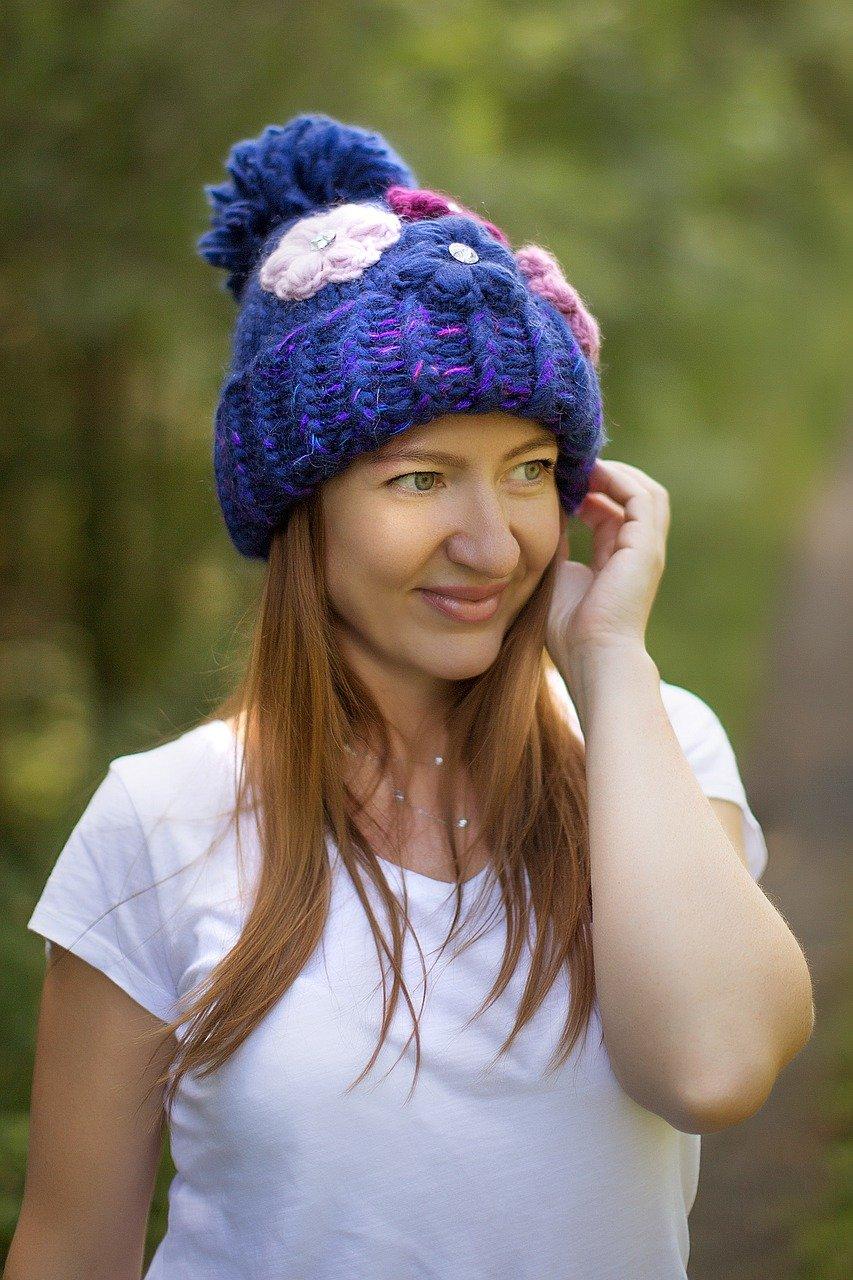 2. 精致不倒翁帽